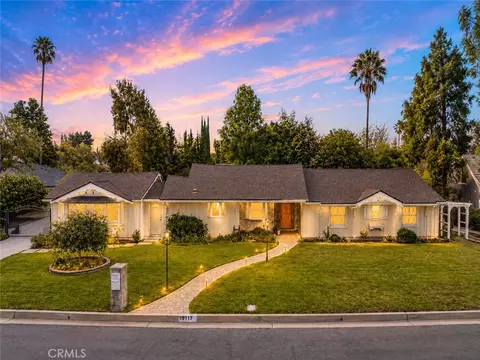 19117 Marilla St, Northridge, CA 91324