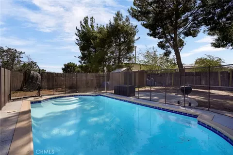 Exterior - 44809 Caboose Dr, Lancaster, CA 93535 photo 6 of 8