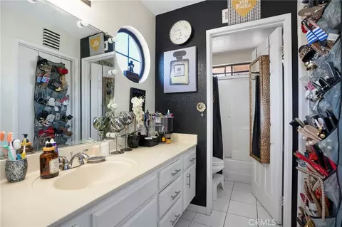 Bath - 44809 Caboose Dr, Lancaster, CA 93535 photo 1 of 3
