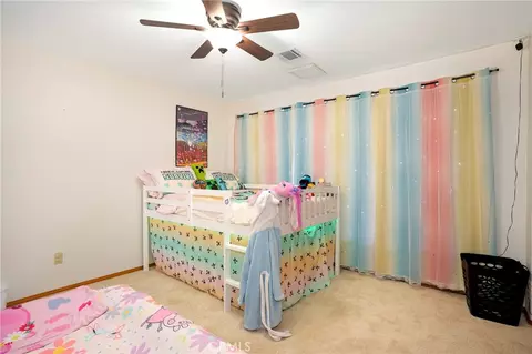 Bedroom - 14664 Pamlico Rd, Apple Valley, CA 92307 photo 7 of 9