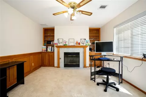 Living - 14664 Pamlico Rd, Apple Valley, CA 92307 photo 6 of 9