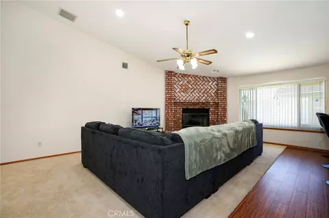Living - 14664 Pamlico Rd, Apple Valley, CA 92307 photo 3 of 9