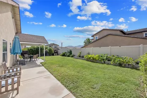 Exterior - 430 River St, Fillmore, CA 93015 photo 4 of 5