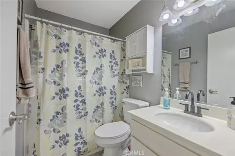 Bath - 430 River St, Fillmore, CA 93015 photo 2 of 2