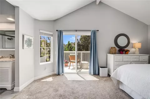 Bedroom - 372 Spring Breeze Ct, Simi Valley, CA 93065 photo 4 of 8