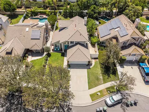 View/Area - 372 Spring Breeze Ct, Simi Valley, CA 93065 photo 2 of 16
