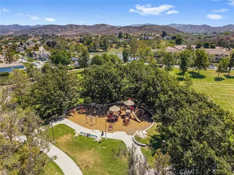 View/Area - 372 Spring Breeze Ct, Simi Valley, CA 93065 photo 13 of 16