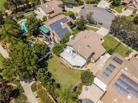 View/Area - 372 Spring Breeze Ct, Simi Valley, CA 93065 photo 3 of 16