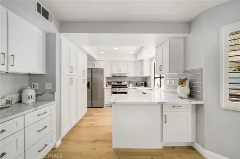 Kitchen - 372 Spring Breeze Ct, Simi Valley, CA 93065 photo 2 of 3