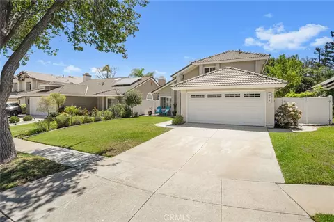 Exterior - 372 Spring Breeze Ct, Simi Valley, CA 93065 photo 2 of 8