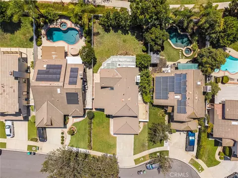 View/Area - 372 Spring Breeze Ct, Simi Valley, CA 93065 photo 6 of 16