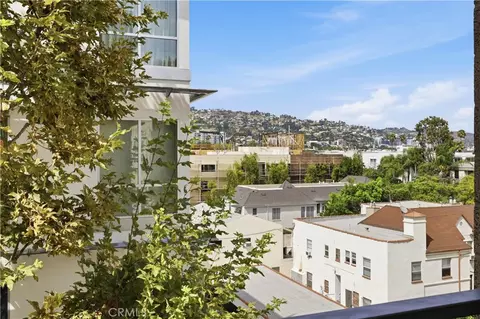 450 N Palm Dr #407, Beverly Hills, CA 90210