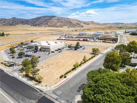 408 N Mill St, Tehachapi, CA 93561 photo 8