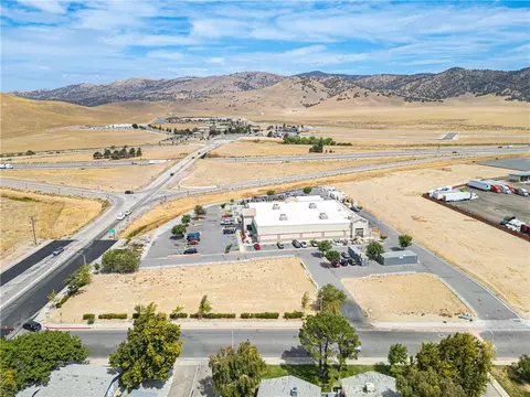 408 N Mill St, Tehachapi, CA 93561 photo 7
