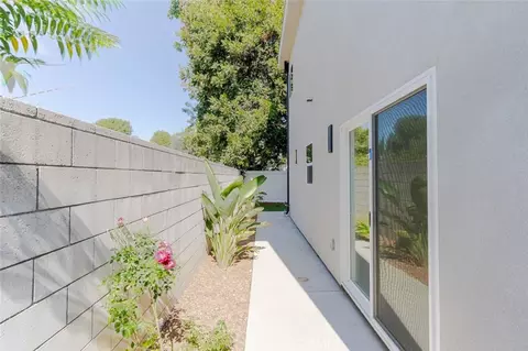 Exterior - 6837 Yolanda Ave, Reseda, CA 91335 photo 3 of 10