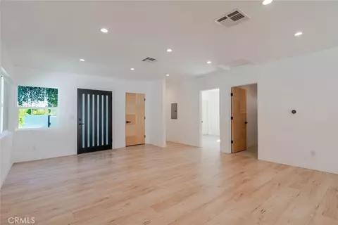 Living - 6837 Yolanda Ave, Reseda, CA 91335 photo 5 of 9