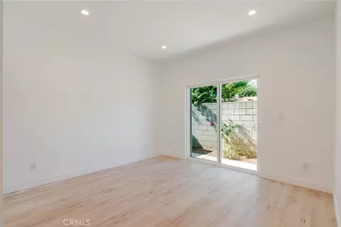 Bedroom - 6837 Yolanda Ave, Reseda, CA 91335 photo 2 of 21