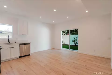 Living - 6837 Yolanda Ave, Reseda, CA 91335 photo 9 of 9