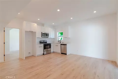 Living - 6837 Yolanda Ave, Reseda, CA 91335 photo 1 of 9