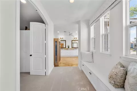 Entry Way - 4127 W Hemlock, Oxnard, CA 93035 photo 4 of 6