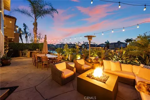 Exterior - 4127 W Hemlock, Oxnard, CA 93035 photo 5 of 12