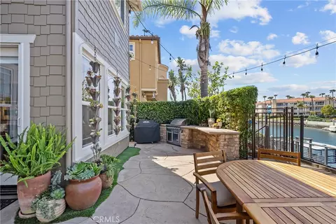 Exterior - 4127 W Hemlock, Oxnard, CA 93035 photo 6 of 12