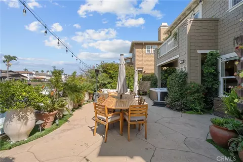 Exterior - 4127 W Hemlock, Oxnard, CA 93035 photo 9 of 12