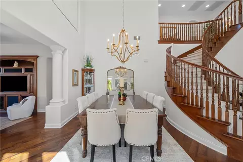 Dining - 4127 W Hemlock, Oxnard, CA 93035 photo 2 of 2