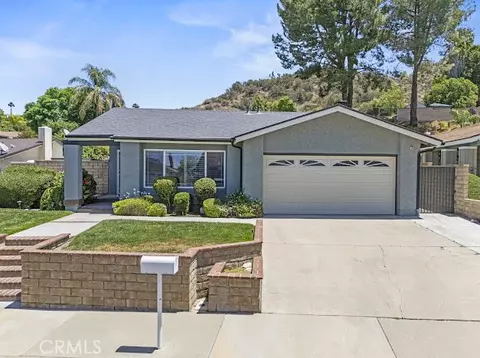Exterior - 27214 Corry, Saugus, CA 91350 photo 2 of 18
