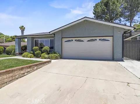 Exterior - 27214 Corry, Saugus, CA 91350 photo 4 of 18
