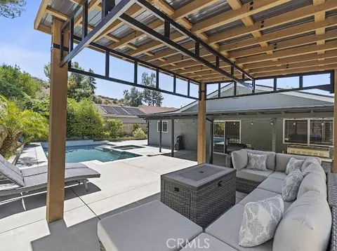 Exterior - 27214 Corry, Saugus, CA 91350 photo 11 of 18