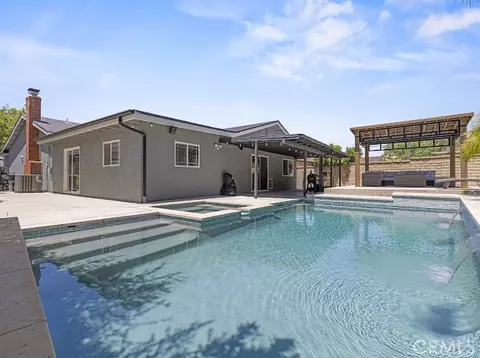Exterior - 27214 Corry, Saugus, CA 91350 photo 10 of 18