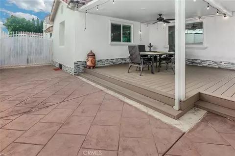 Exterior - 6917 Tyrone Ave, Van Nuys, CA 91405 photo 2 of 6