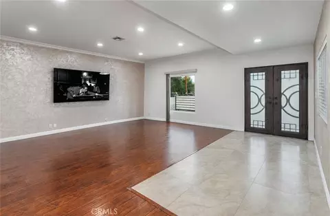Living - 6917 Tyrone Ave, Van Nuys, CA 91405 photo 1 of 5