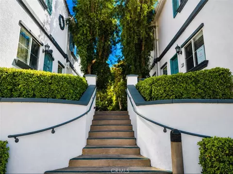 9301 Shirley Ave #16, Northridge, CA 91324