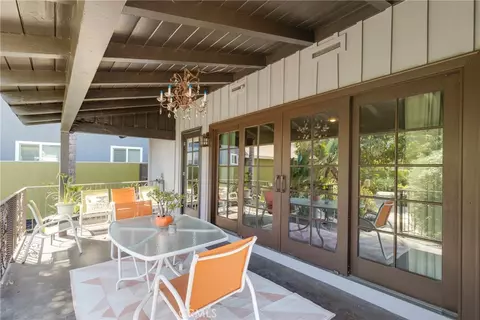 Exterior - 1812 W Riverside, Burbank, CA 91506 photo 2 of 17