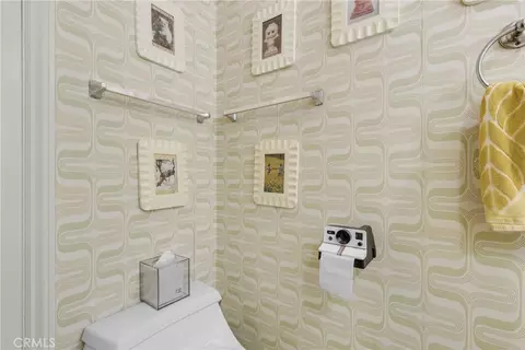 Bath - 1812 W Riverside, Burbank, CA 91506 photo 3 of 4