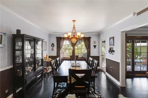 Dining - 1812 W Riverside, Burbank, CA 91506 photo 2 of 2