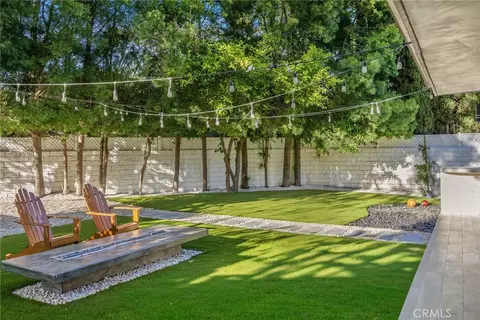 Exterior - 13135 Chandler Blvd, Sherman Oaks, CA 91401 photo 22 of 24