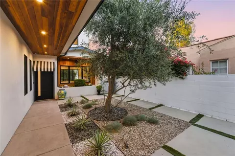 Exterior - 13135 Chandler Blvd, Sherman Oaks, CA 91401 photo 11 of 24