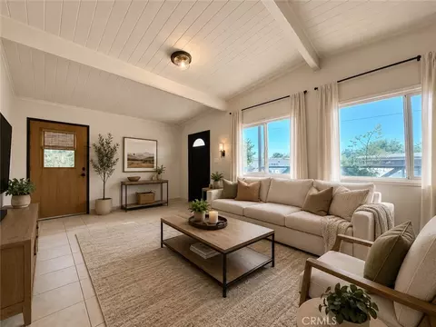 Living - 734 Woodgate, Lancaster, CA 93534 photo 4 of 6