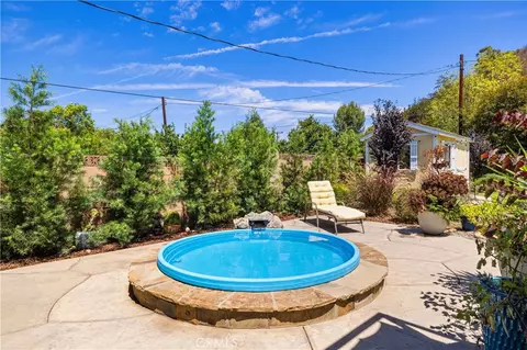 Exterior - 622 Comet Ave, Simi Valley, CA 93065 photo 6 of 12