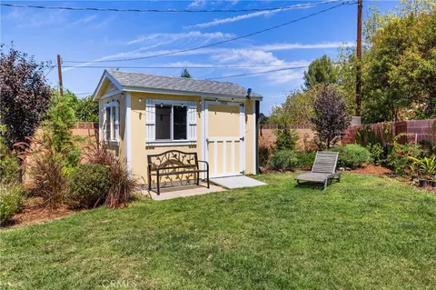 Exterior - 622 Comet Ave, Simi Valley, CA 93065 photo 10 of 12