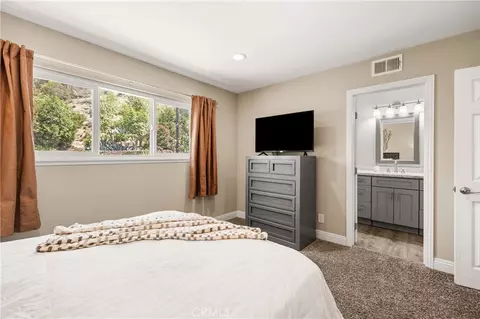 Bedroom - 622 Comet Ave, Simi Valley, CA 93065 photo 2 of 4
