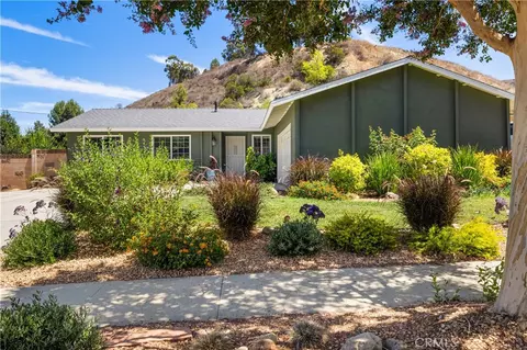 Exterior - 622 Comet Ave, Simi Valley, CA 93065 photo 8 of 12