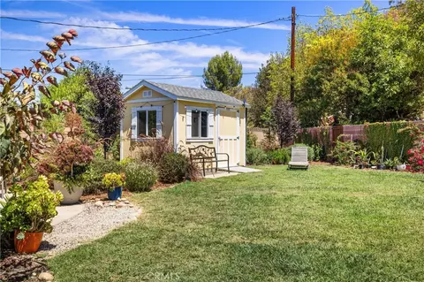 Exterior - 622 Comet Ave, Simi Valley, CA 93065 photo 4 of 12