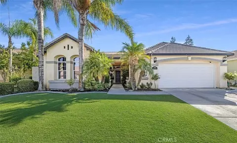 10300 Seneca Fls, Bakersfield, CA 93312