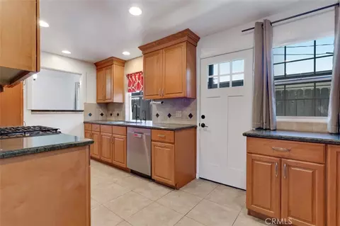 Kitchen - 18027 Hatton St, Reseda, CA 91335 photo 2 of 4