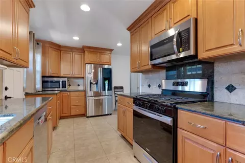 Kitchen - 18027 Hatton St, Reseda, CA 91335 photo 4 of 4