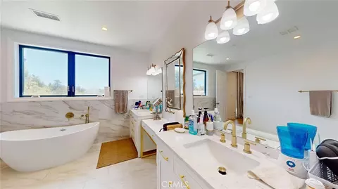 Bath - 276 Capri, Simi Valley, CA 93065 photo 1 of 6